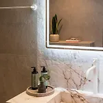Sav & Leo Mindful Residences Χωραφάκια