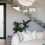 Sav & Leo Mindful Residences וילה Chorafakia