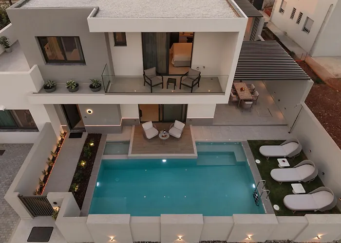 فيلة Sav & Leo Mindful Residences *